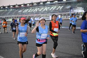 BIB: 1671, 1236, 16454
                            <button type="button" onclick="openModal(10969117)" class="btn btn-primary btn-sm float-right btn-popup" data-toggle="modal" data-target=".modal-high-quality">
                        <i class="fas fa-shopping-cart"></i> Add to Cart
                    </button>
                                            <button type="button" onclick="isThisMe(10969117, true)" class="btn btn-success btn-sm float-right btn-popup btn-isme hidden" data-toggle="tooltip" data-placement="bottom" title="นี่คือรูปของคุณใช่ไหม คลิกที่นี่เพื่อเอาเข้าอัลบั้ม">
                        <i class="fas fa-plus"></i> Add to album
                    </button>
                    <button type="button" onclick="isThisMe(10969117, false)" class="btn btn-warning btn-sm float-right btn-popup btn-isnotme hidden">
                        <i class="fas fa-ban"></i> Remove from album
                    </button>
